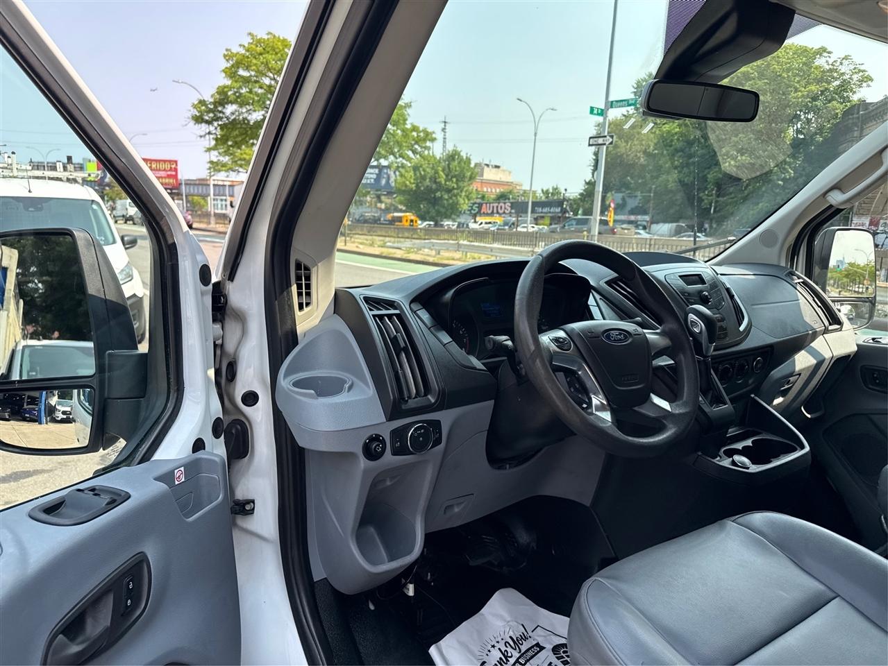 Ford Transit Van T-150 130" Med Rf 8600 GVWR Sliding RH Dr 2019
