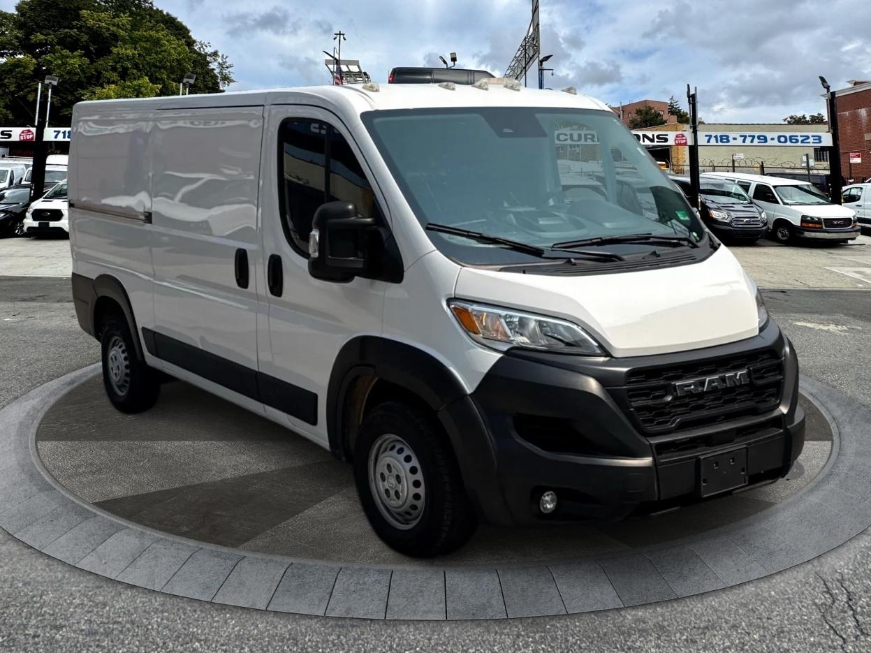 2025 RAM ProMaster Cargo Van Tradesman 2500 Low Roof 136" WB w/Pass Seat