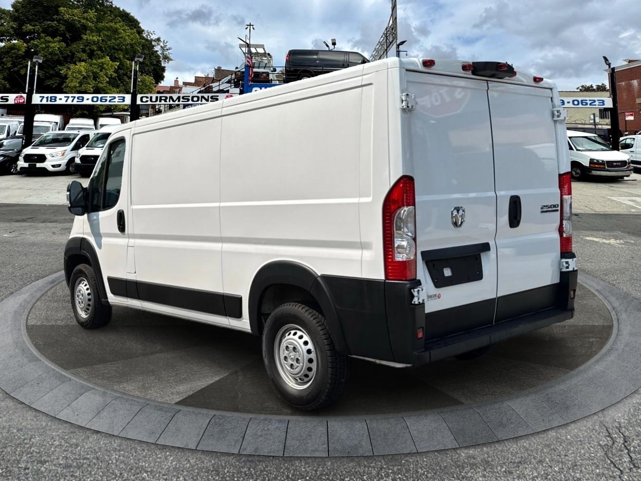 RAM ProMaster Cargo Van Tradesman 2500 Low Roof 136" WB w/Pass Seat 2025