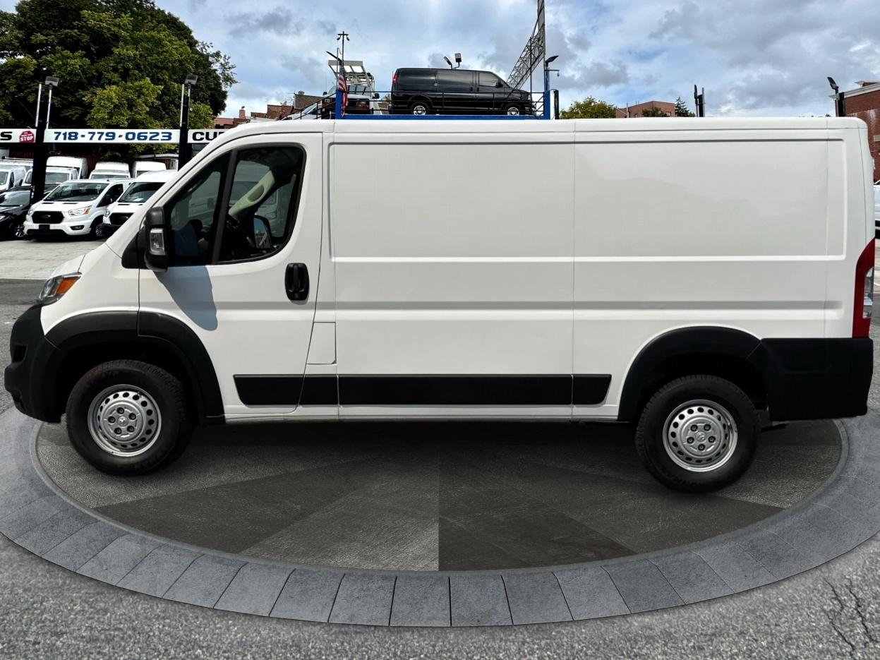 RAM ProMaster Cargo Van Tradesman 2500 Low Roof 136" WB w/Pass Seat 2025