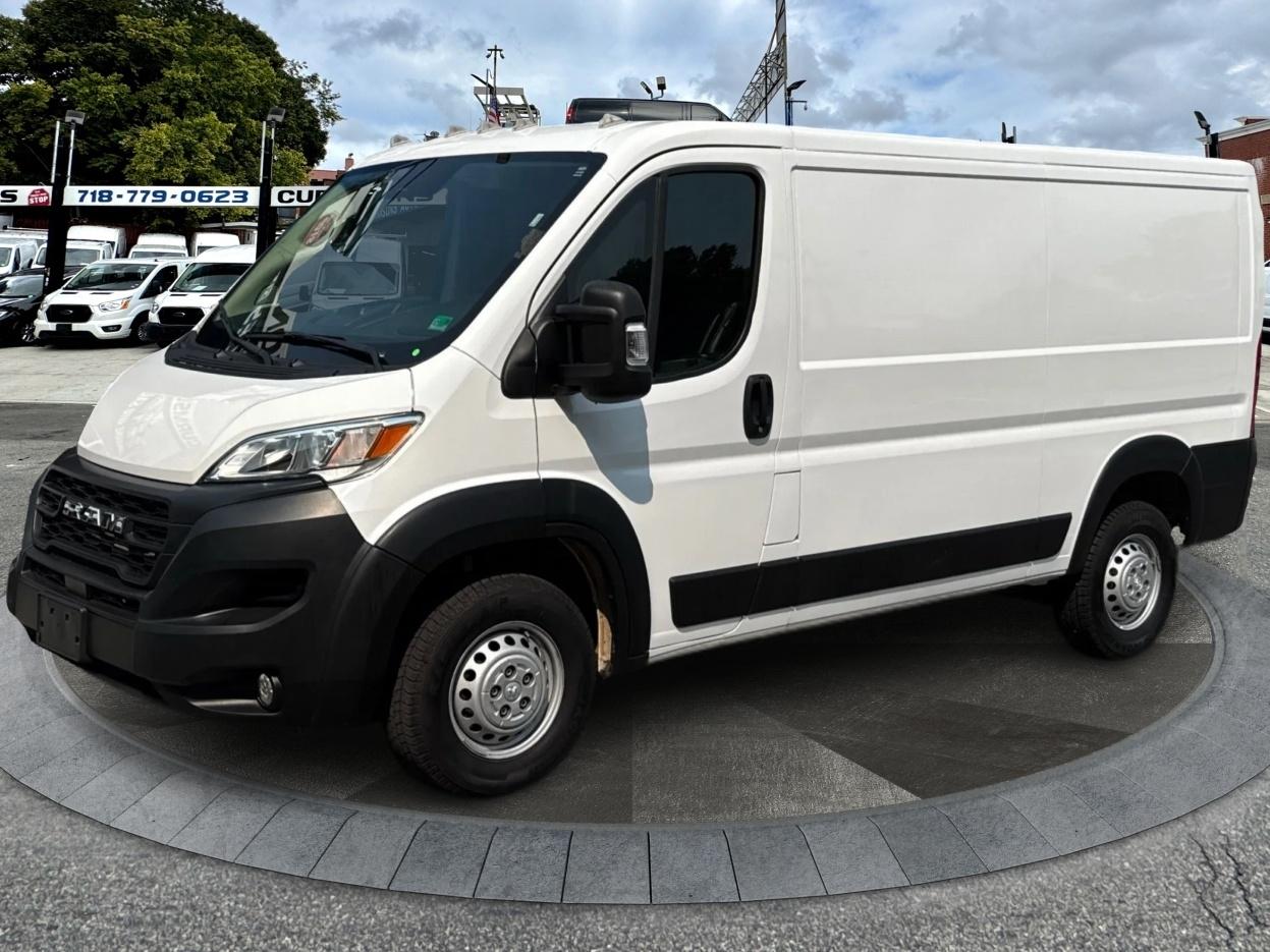 RAM ProMaster Cargo Van Tradesman 2500 Low Roof 136" WB w/Pass Seat 2025