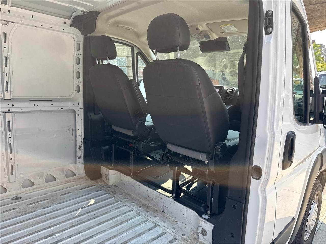 RAM ProMaster Cargo Van Tradesman 2500 Low Roof 136" WB w/Pass Seat 2025