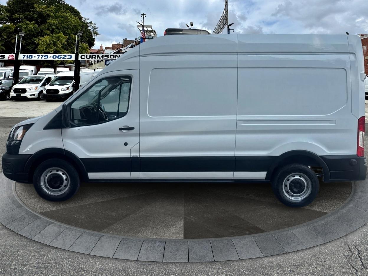 Ford Transit Cargo Van T-250 148" Hi Rf 9070 GVWR RWD 2022