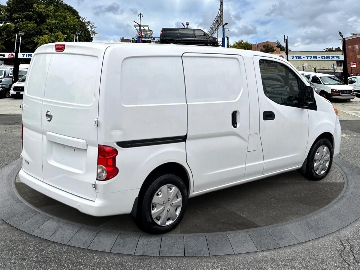 Nissan NV200 Compact Cargo I4 SV 2017