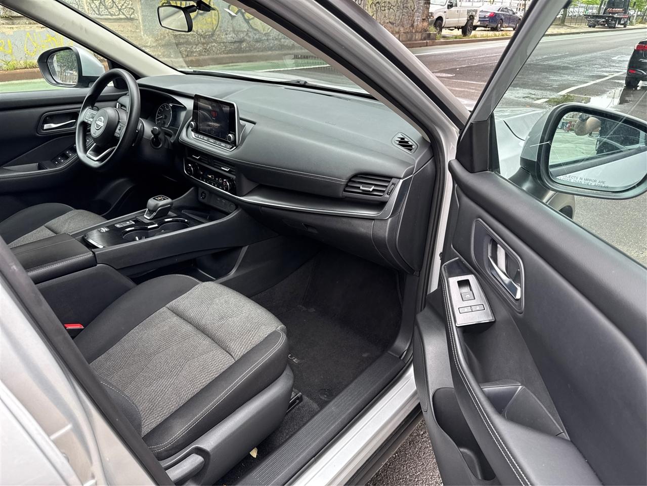 Nissan Rogue FWD SV 2024