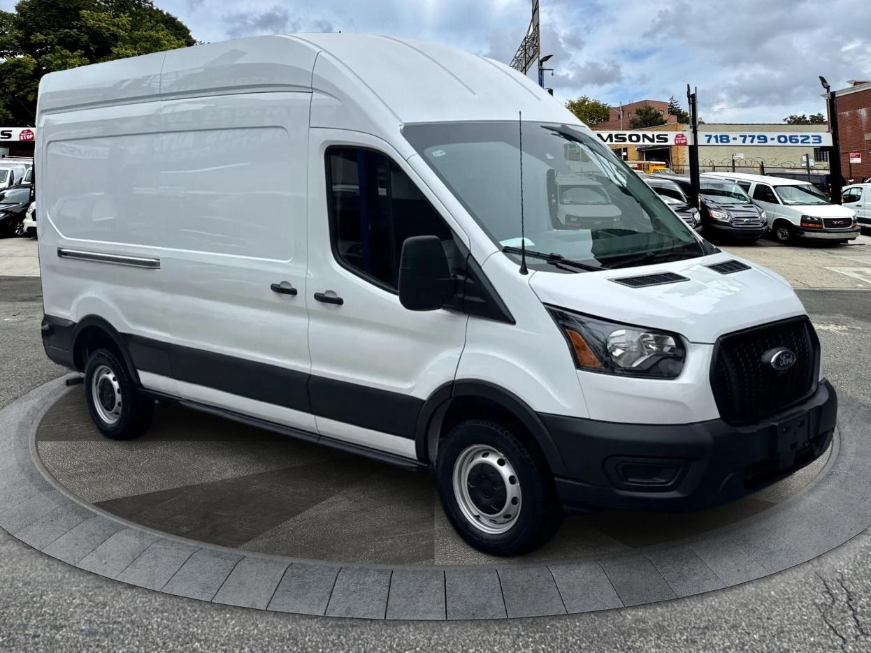 2025 Ford Transit Cargo Van T-250 148" Hi Rf 9070 GVWR RWD