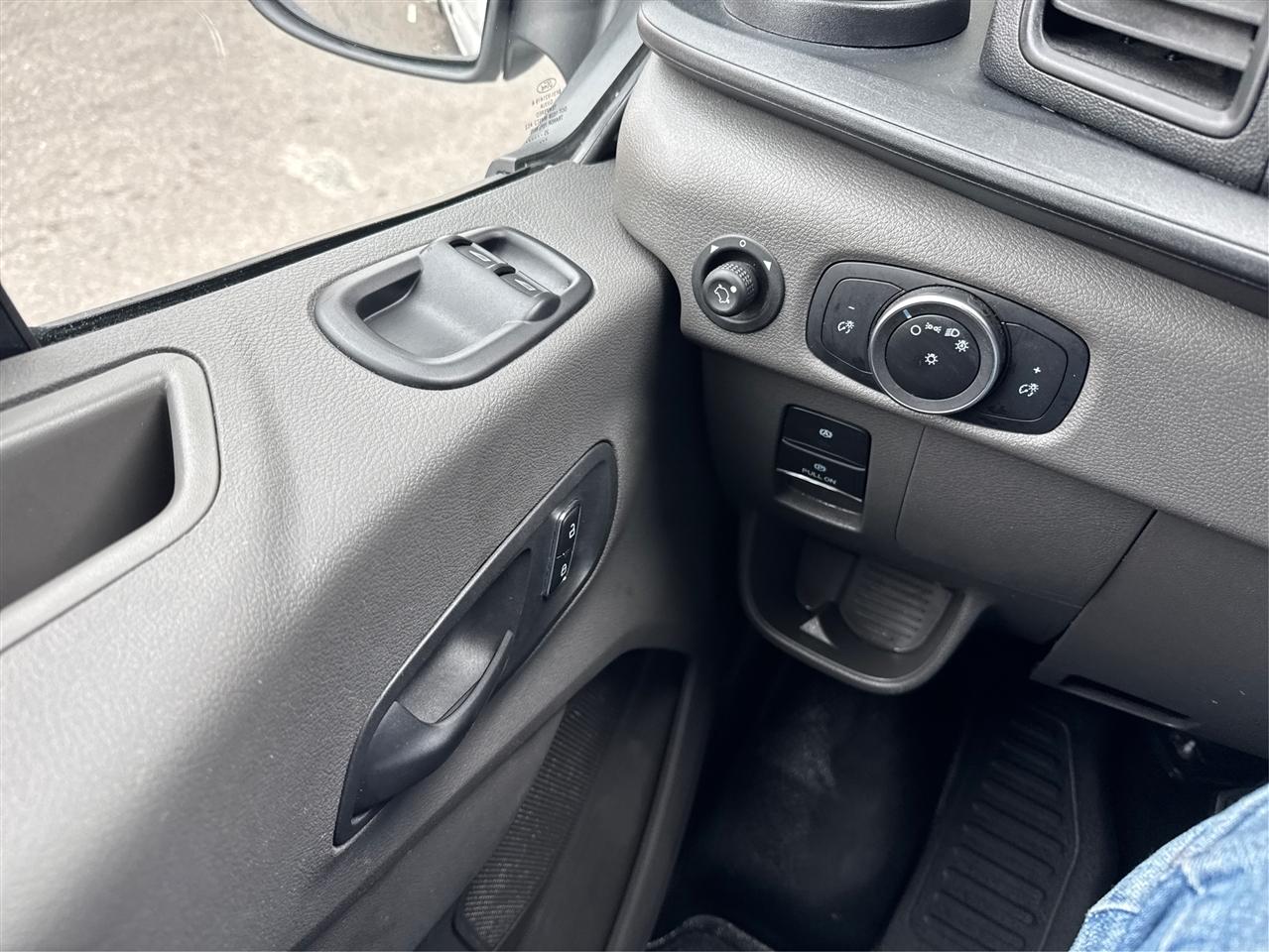 Ford Transit Cargo Van T-250 148" Hi Rf 9070 GVWR RWD 2025