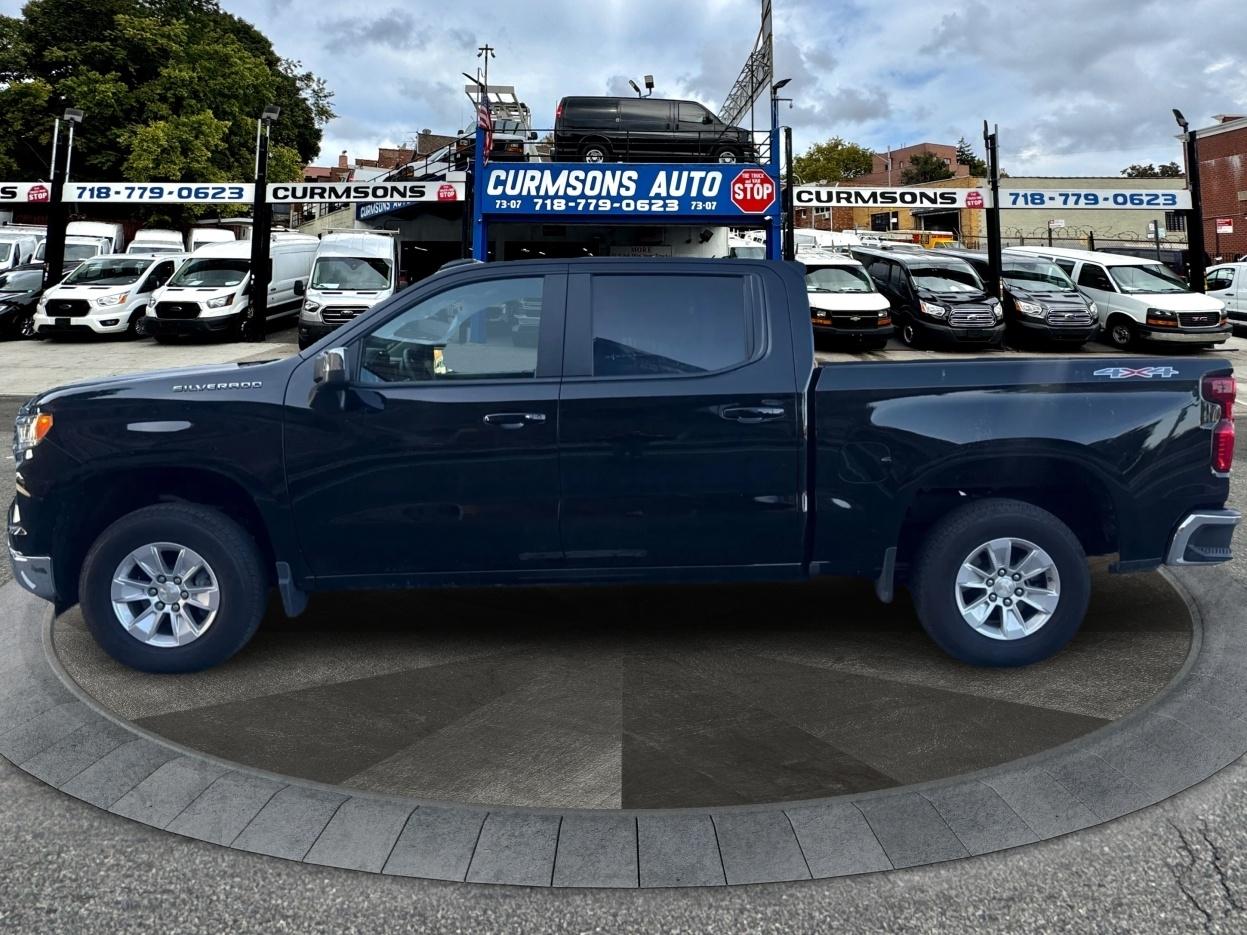Chevrolet Silverado 1500 4WD Crew Cab 147" LT w/1LT 2026
