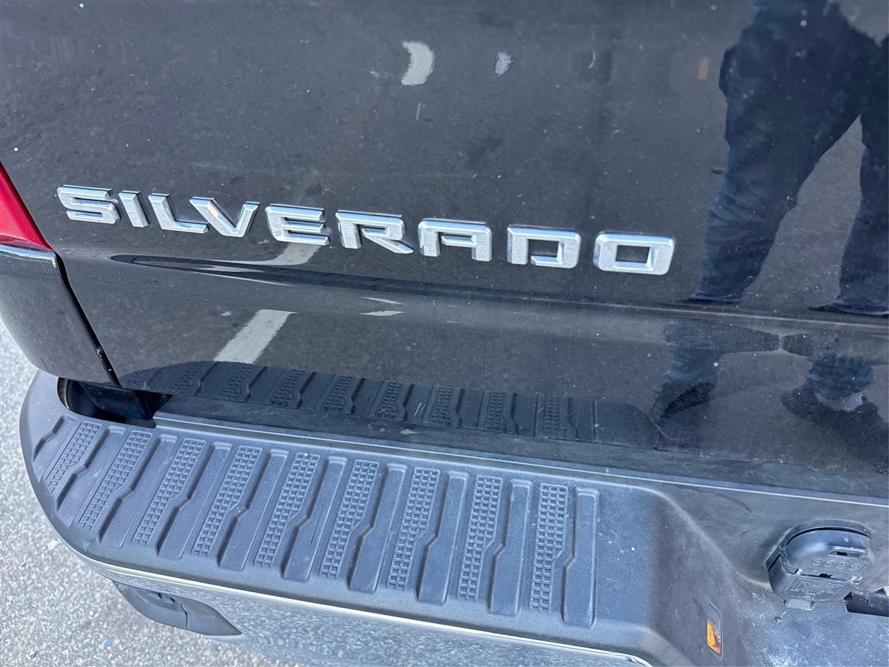 Chevrolet Silverado 1500 4WD Crew Cab 147" LT w/1LT 2026