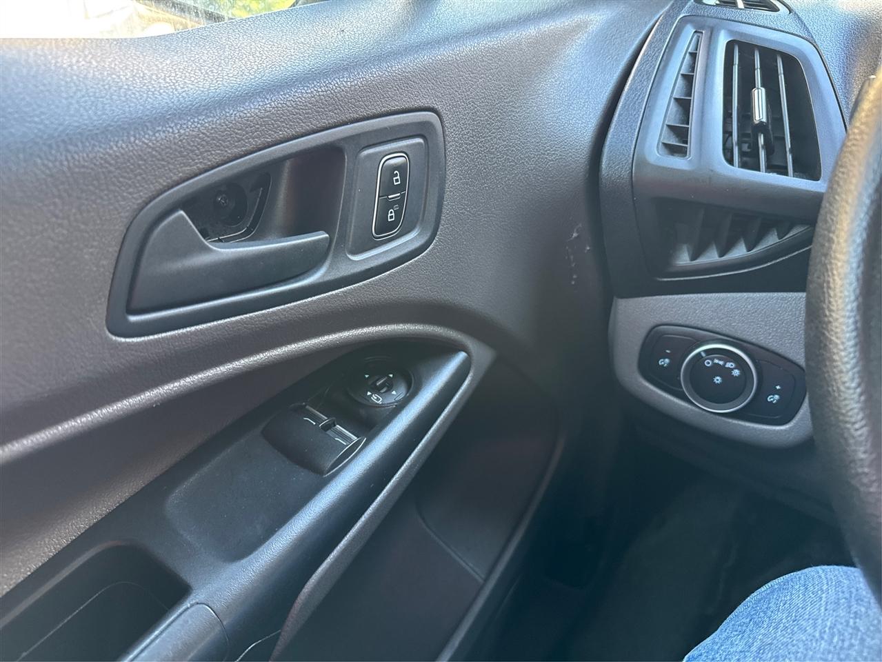 Ford Transit Connect Van XL LWB w/Rear Symmetrical Doors 2021