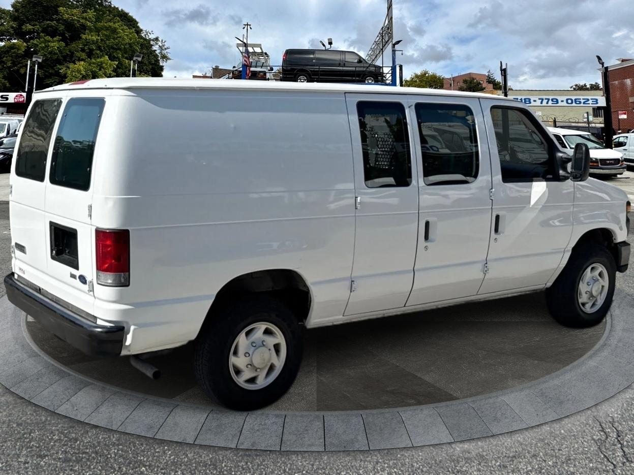 Ford Econoline Cargo Van E-250 2008