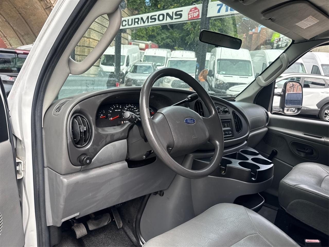 Ford Econoline Cargo Van E-250 2008