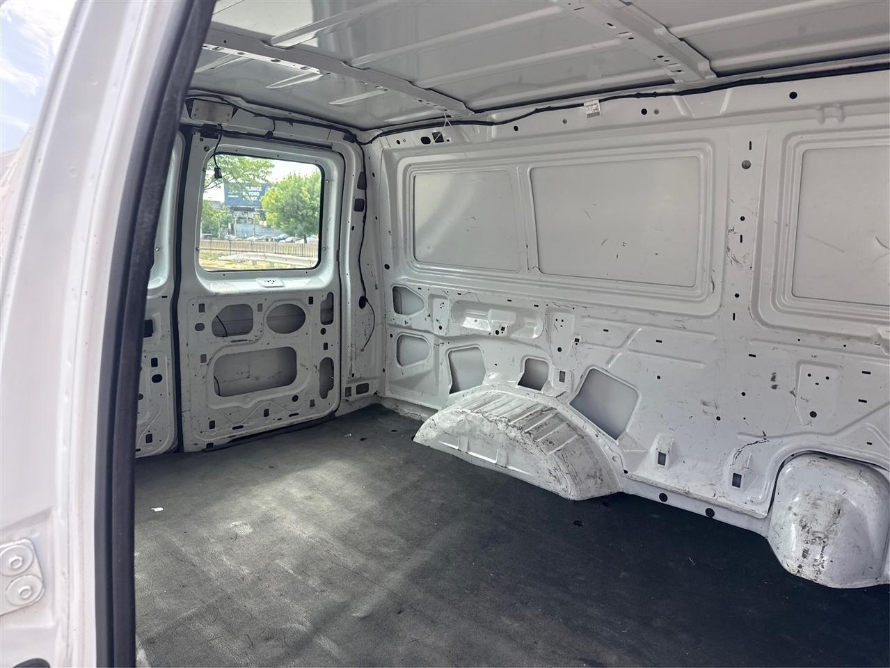 Ford Econoline Cargo Van E-250 2008