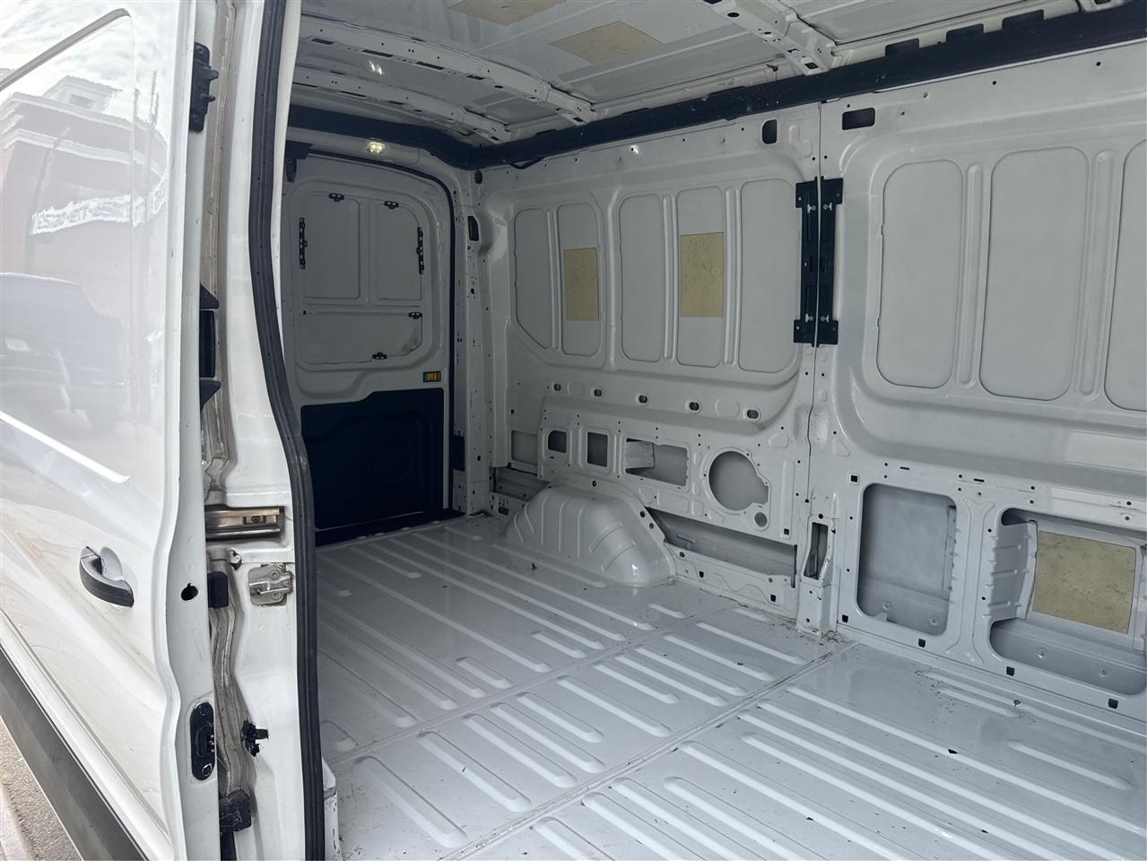 Ford Transit Cargo Van T-350 148" Med Rf 9500 GVWR Sliding RH Dr 2015