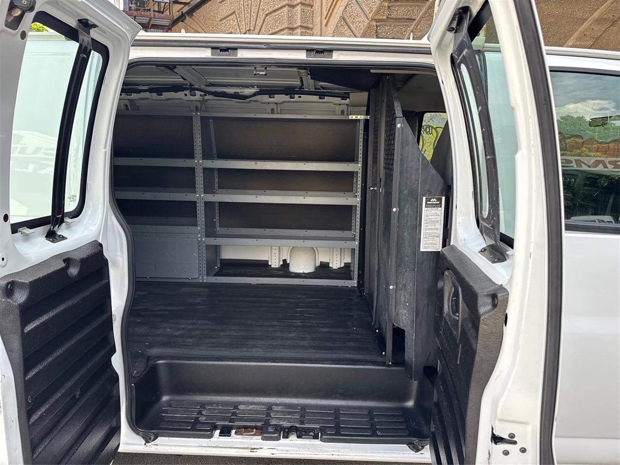 Chevrolet Express Cargo Van RWD 2500 135" 2020