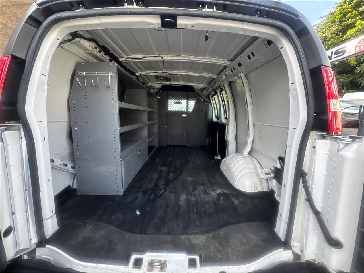 Chevrolet Express Cargo Van RWD 2500 135" 2020
