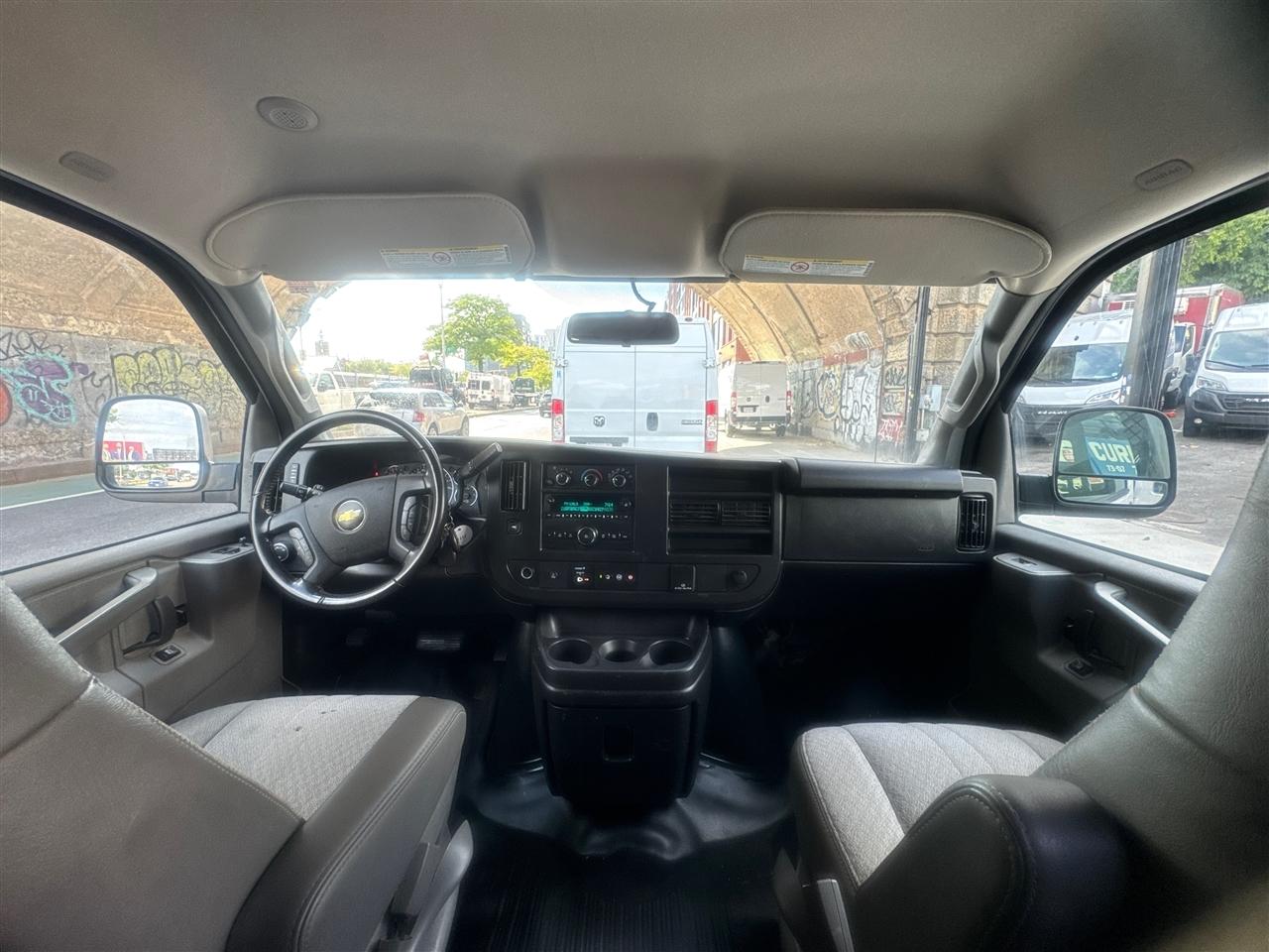 Chevrolet Express Cargo Van RWD 2500 135" 2020