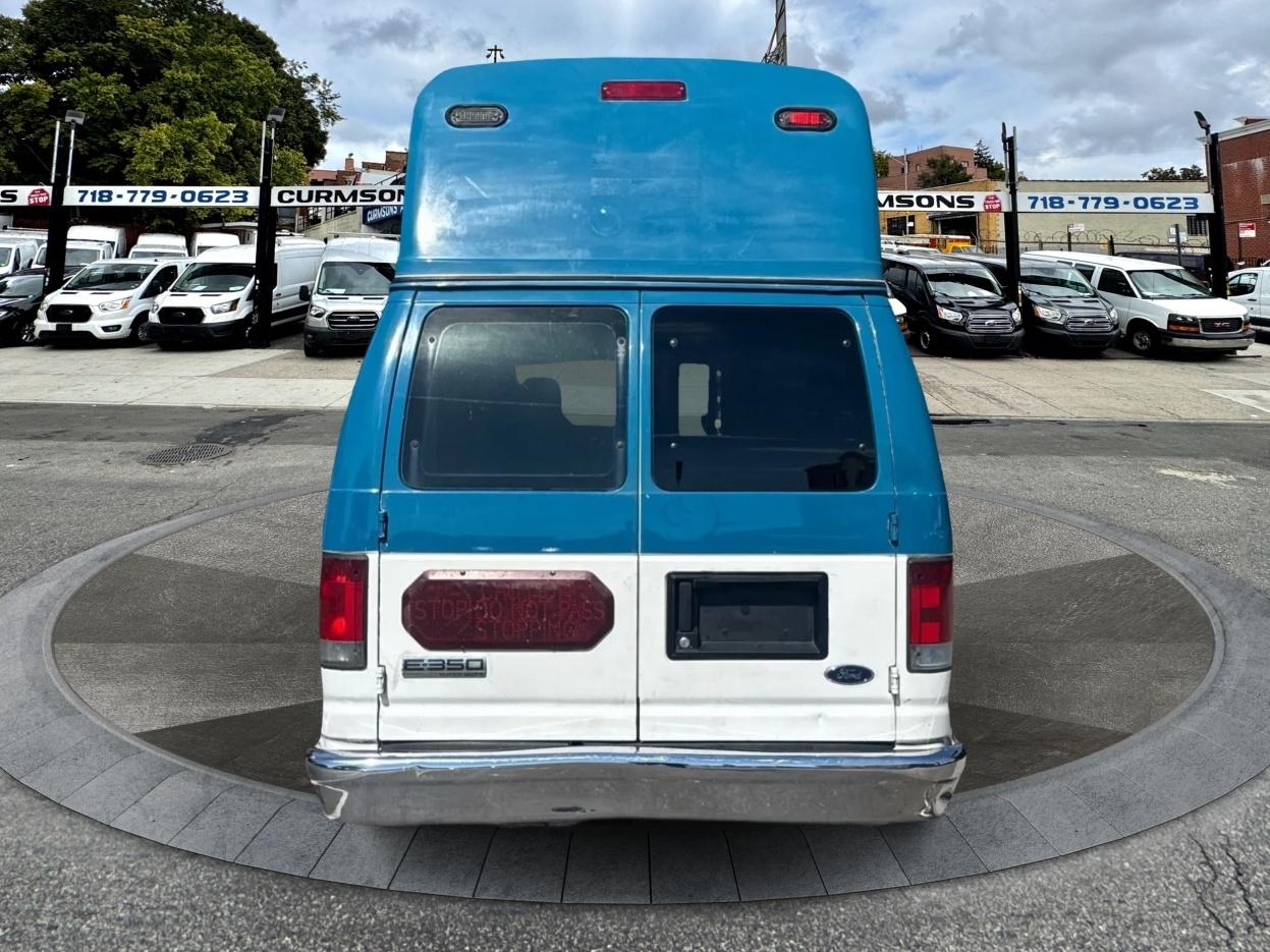 Ford E350  2012
