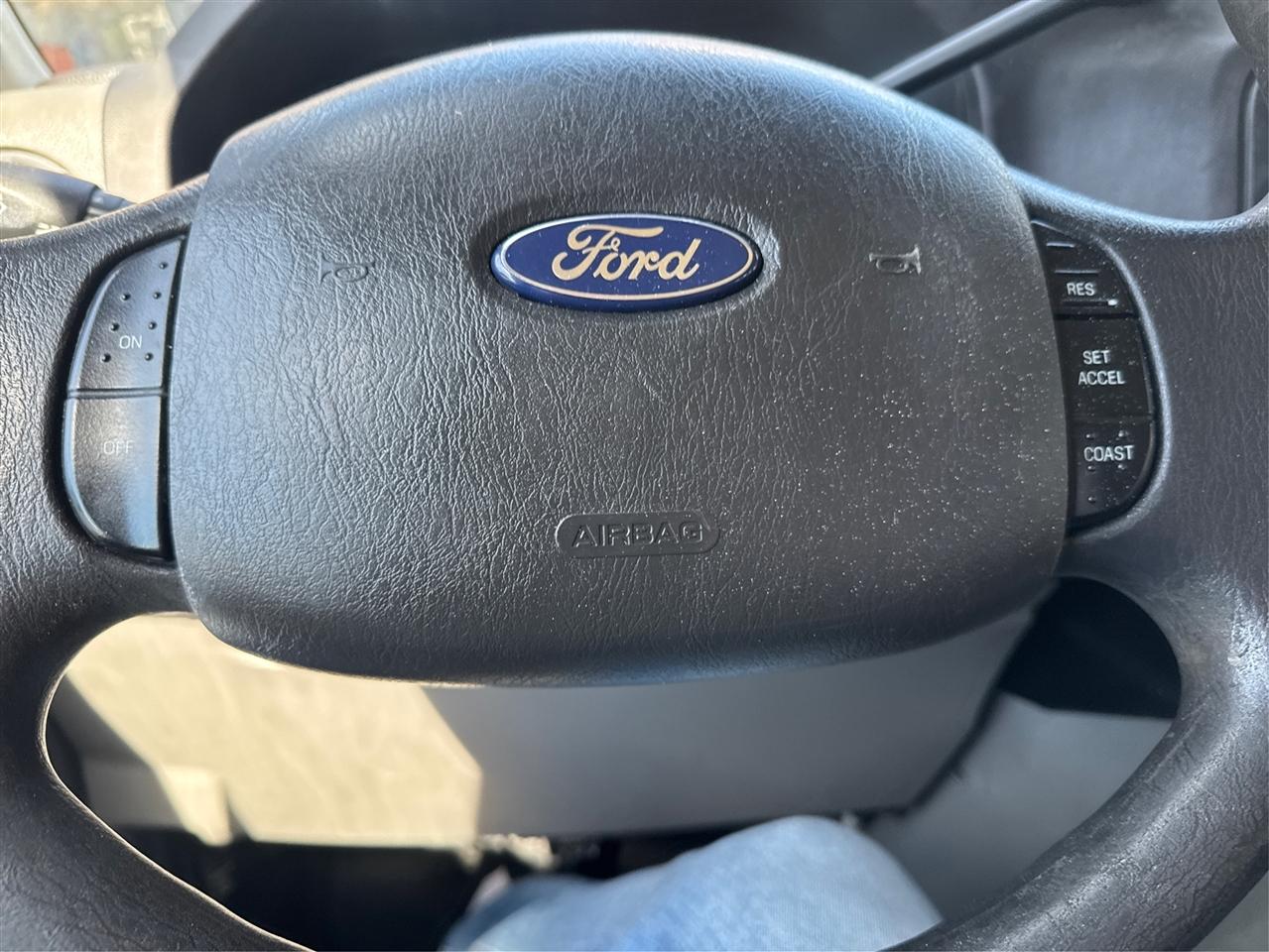 Ford E350  2012