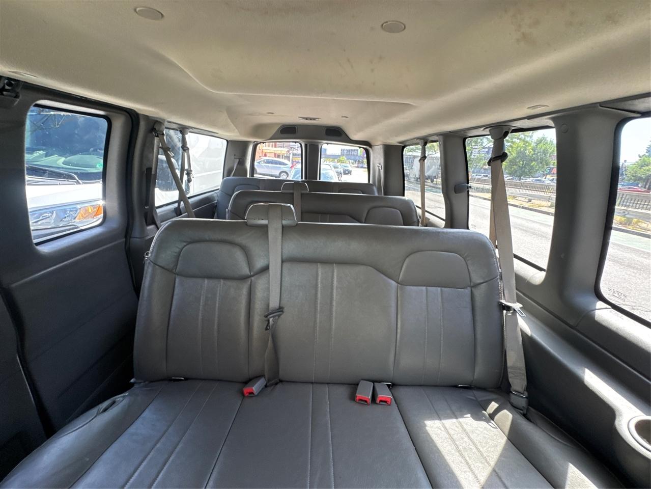 GMC Savana Passenger RWD 2500 135" LS 2016