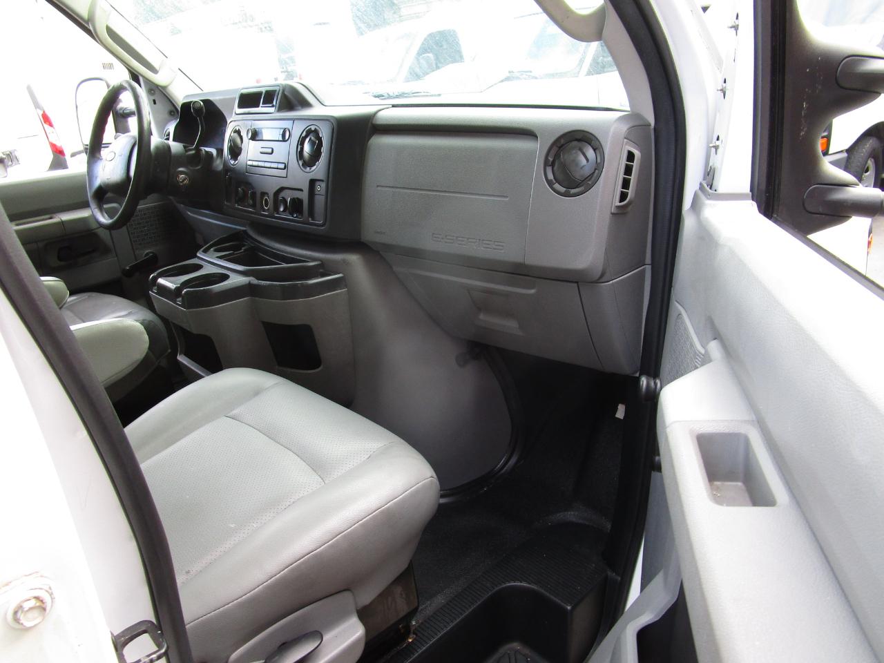 Ford Econoline Cargo Van E-150 Commercial 2012
