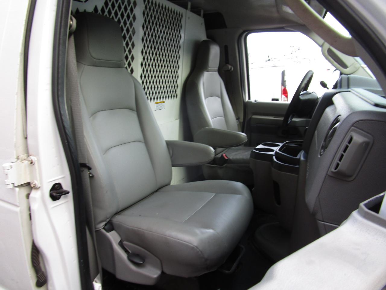 Ford Econoline Cargo Van E-150 Commercial 2012