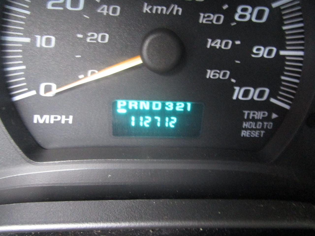 Chevrolet Express Passenger 1500 135" WB RWD 2004