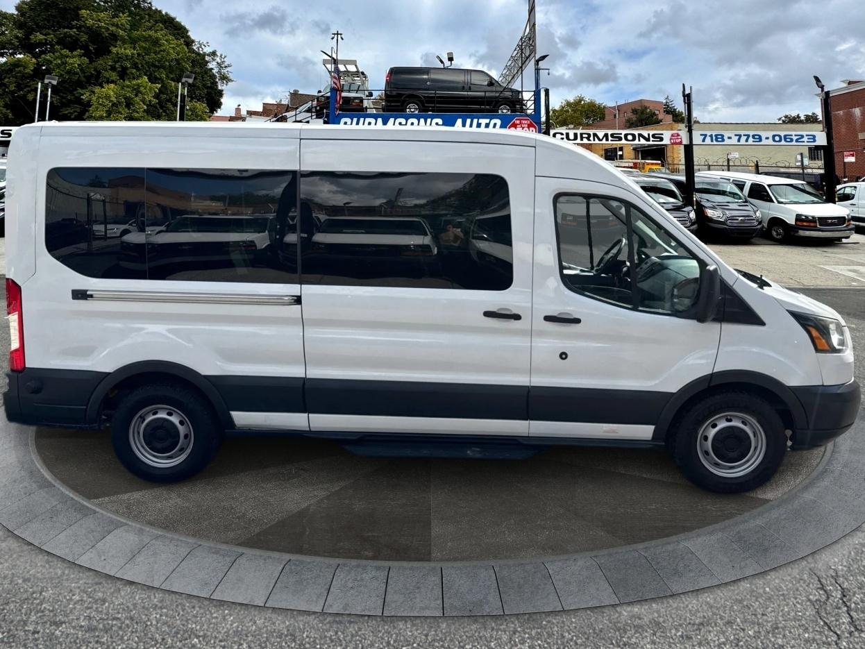 Ford Transit Wagon T-350 148" Med Roof XL Sliding RH Dr 2017