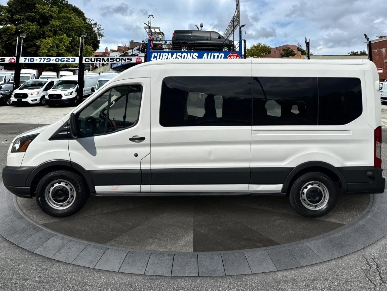 Ford Transit Wagon T-350 148" Med Roof XL Sliding RH Dr 2017