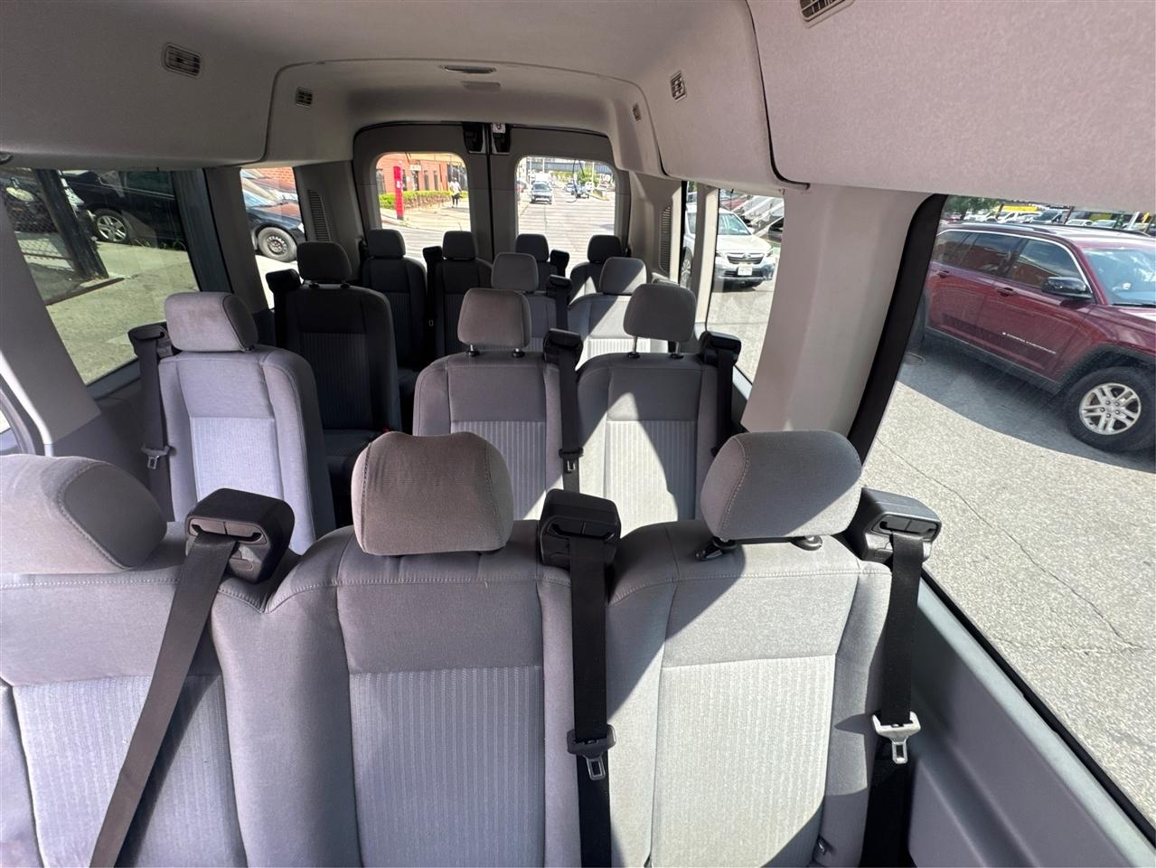 Ford Transit Wagon T-350 148" Med Roof XL Sliding RH Dr 2017