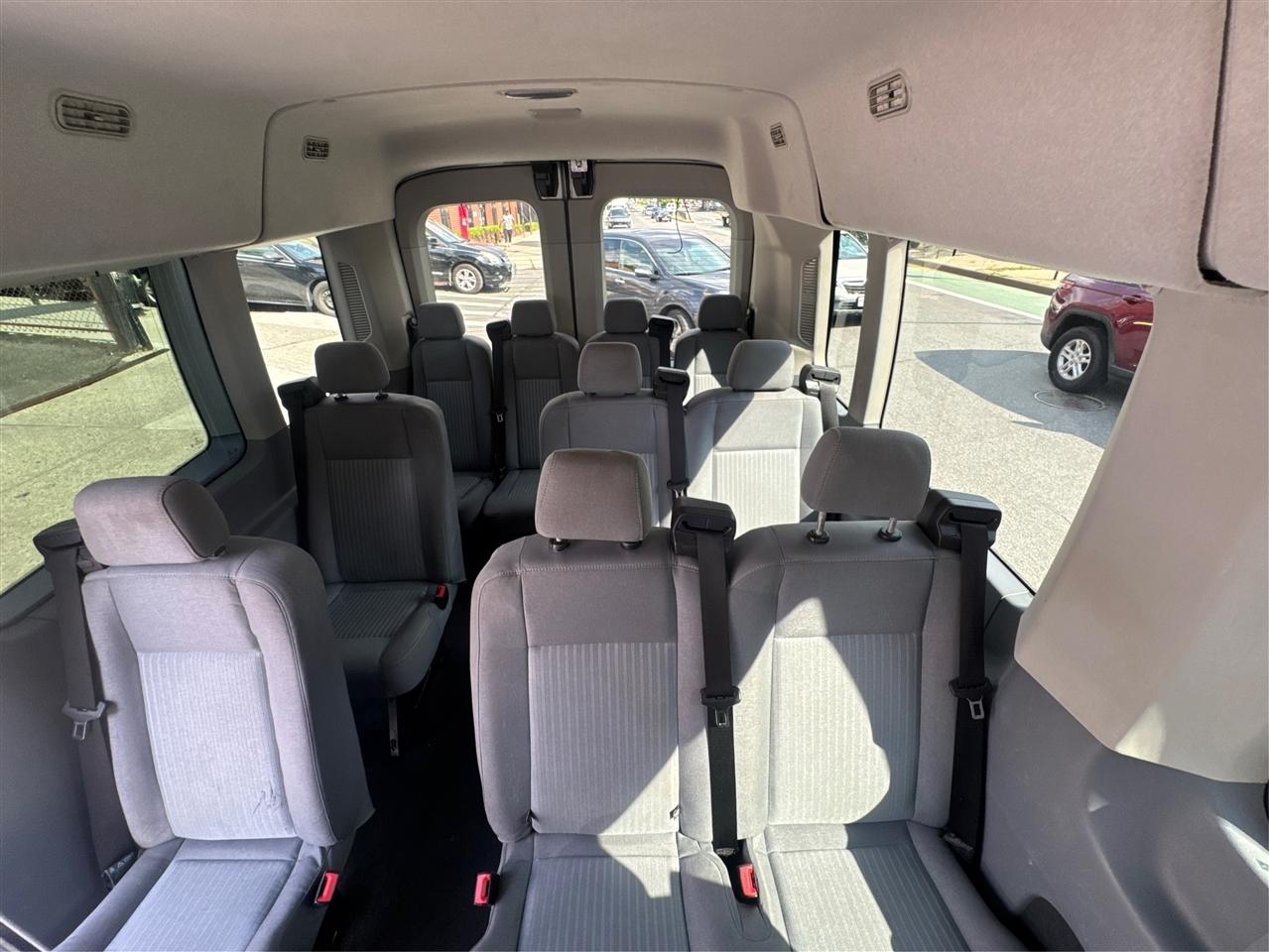 Ford Transit Wagon T-350 148" Med Roof XL Sliding RH Dr 2017