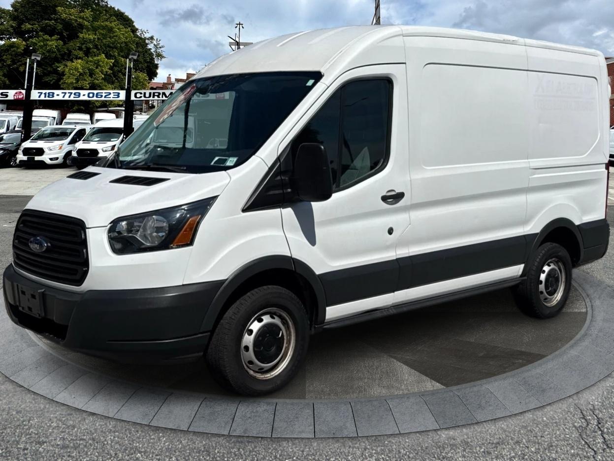 Ford Transit Cargo Van T-250 130" Med Rf 9000 GVWR Sliding RH Dr 2015
