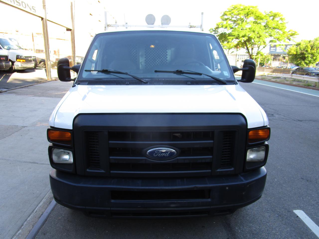 Ford Econoline Cargo Van E-350 Super Duty Ext Commercial 2013