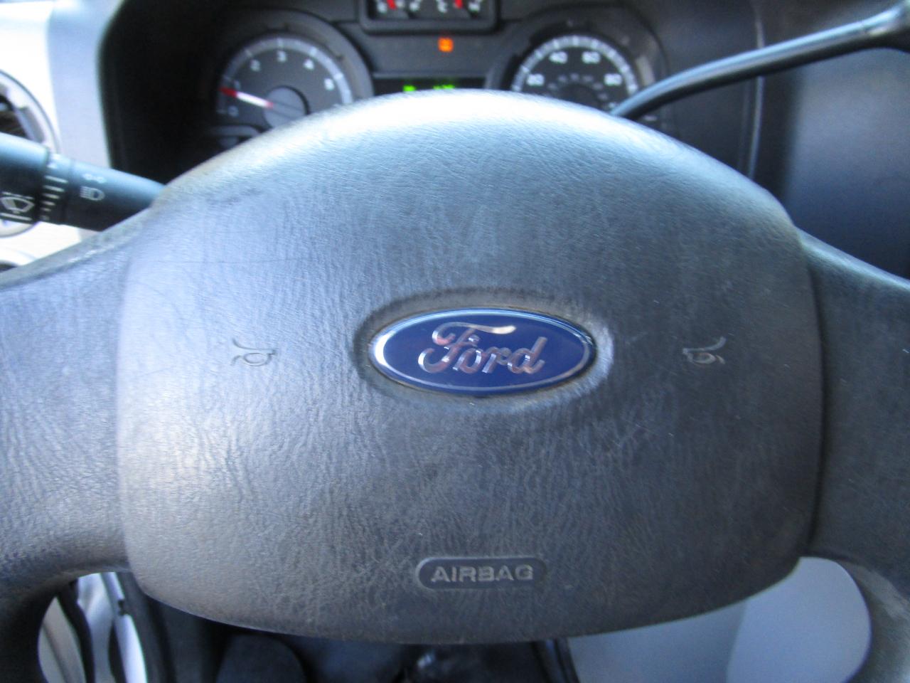 Ford Econoline Cargo Van E-350 Super Duty Ext Commercial 2013