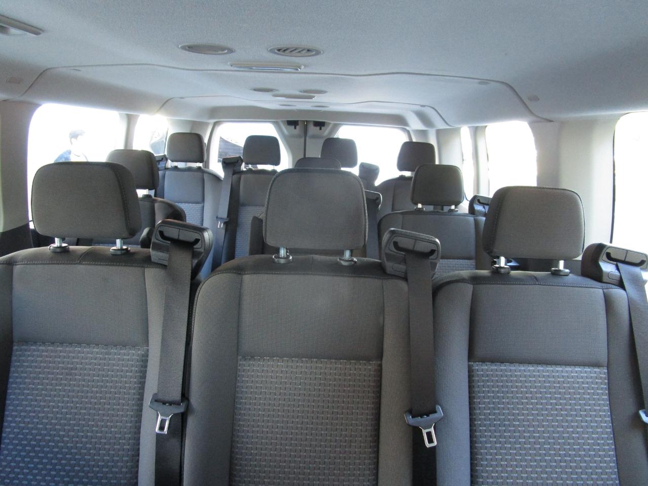Ford Transit Passenger Wagon T-350 148" Low Roof XLT RWD 2026