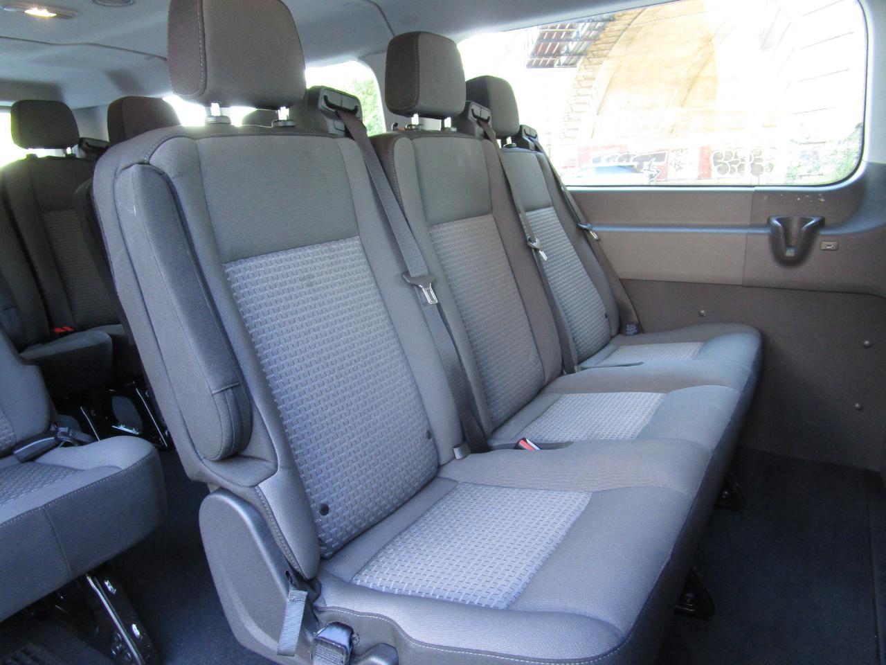 Ford Transit Passenger Wagon T-350 148" Low Roof XLT RWD 2026