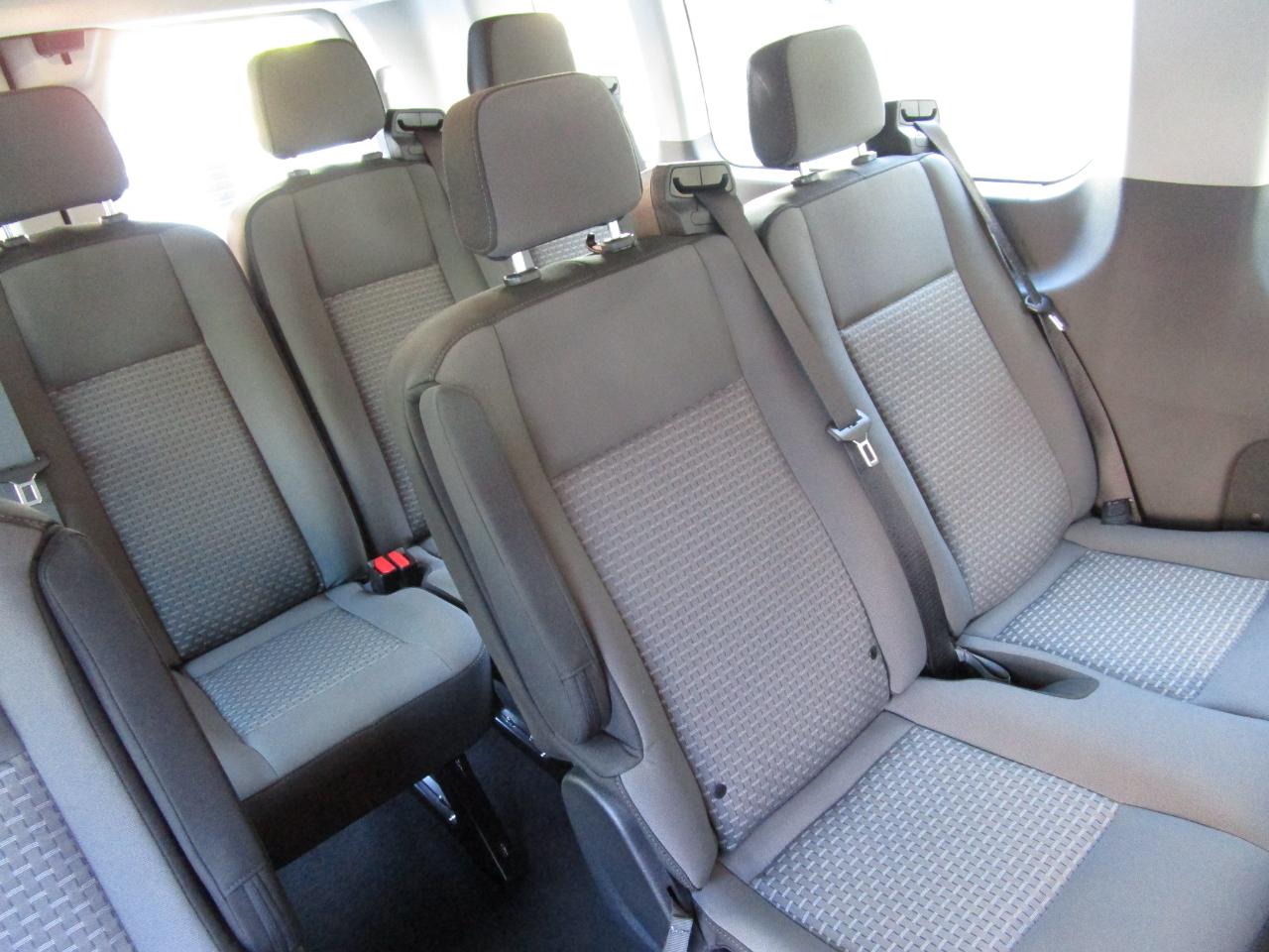 Ford Transit Passenger Wagon T-350 148" Low Roof XLT RWD 2026
