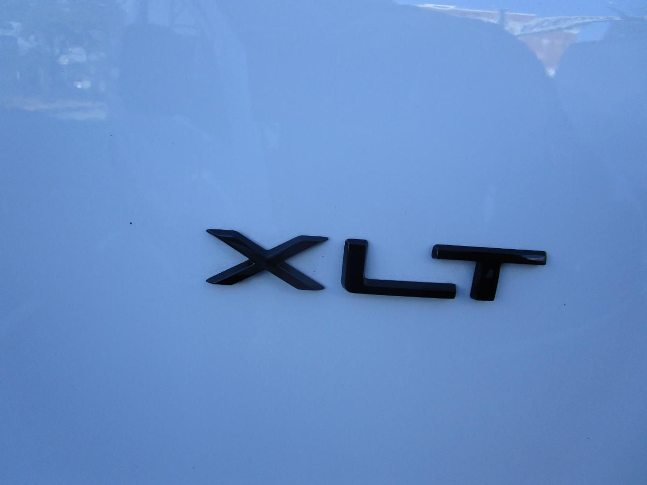 Ford Transit Passenger Wagon T-350 148" Low Roof XLT RWD 2026