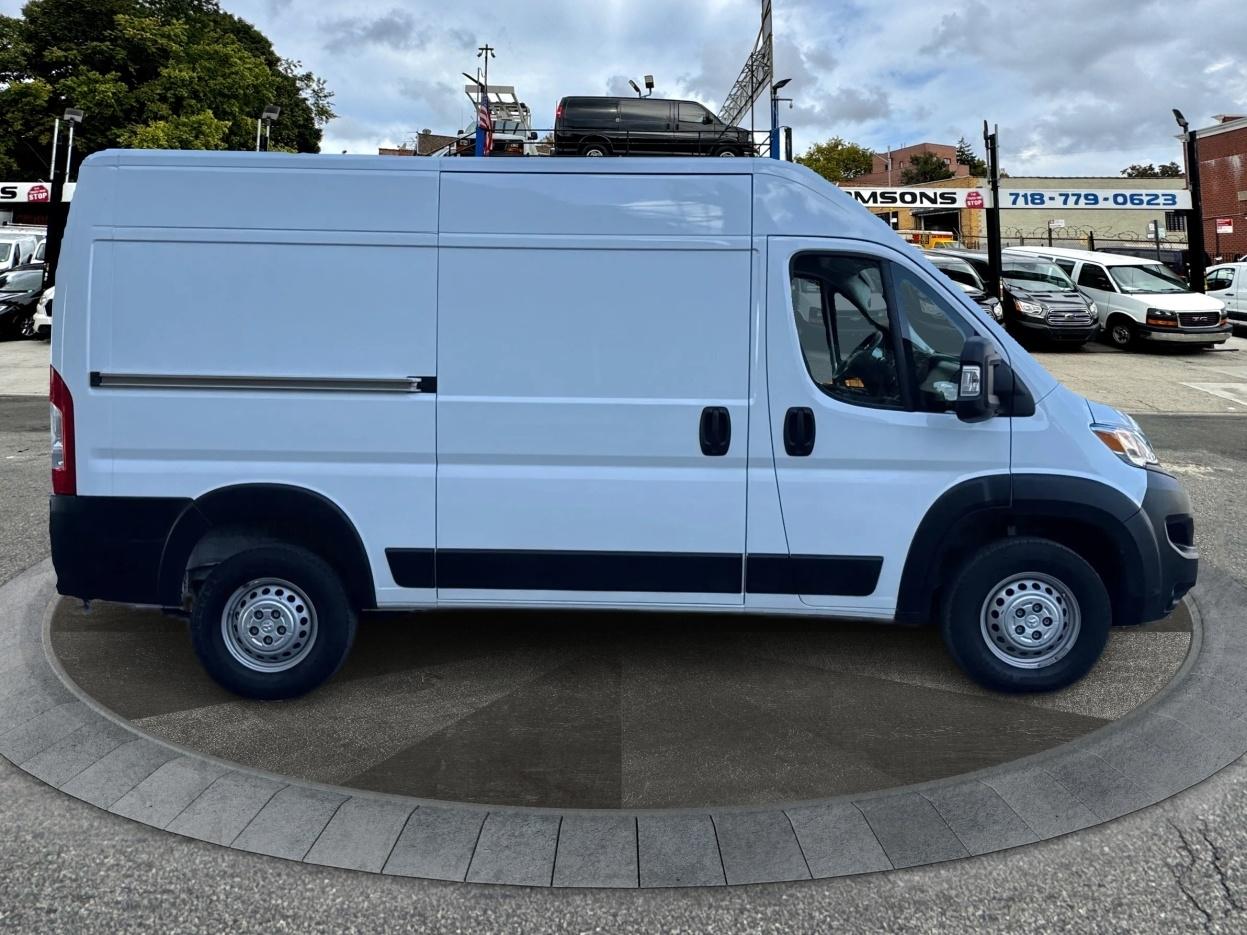 RAM ProMaster Cargo Van Tradesman 2500 High Roof 136" WB w/Pass Seat 2024