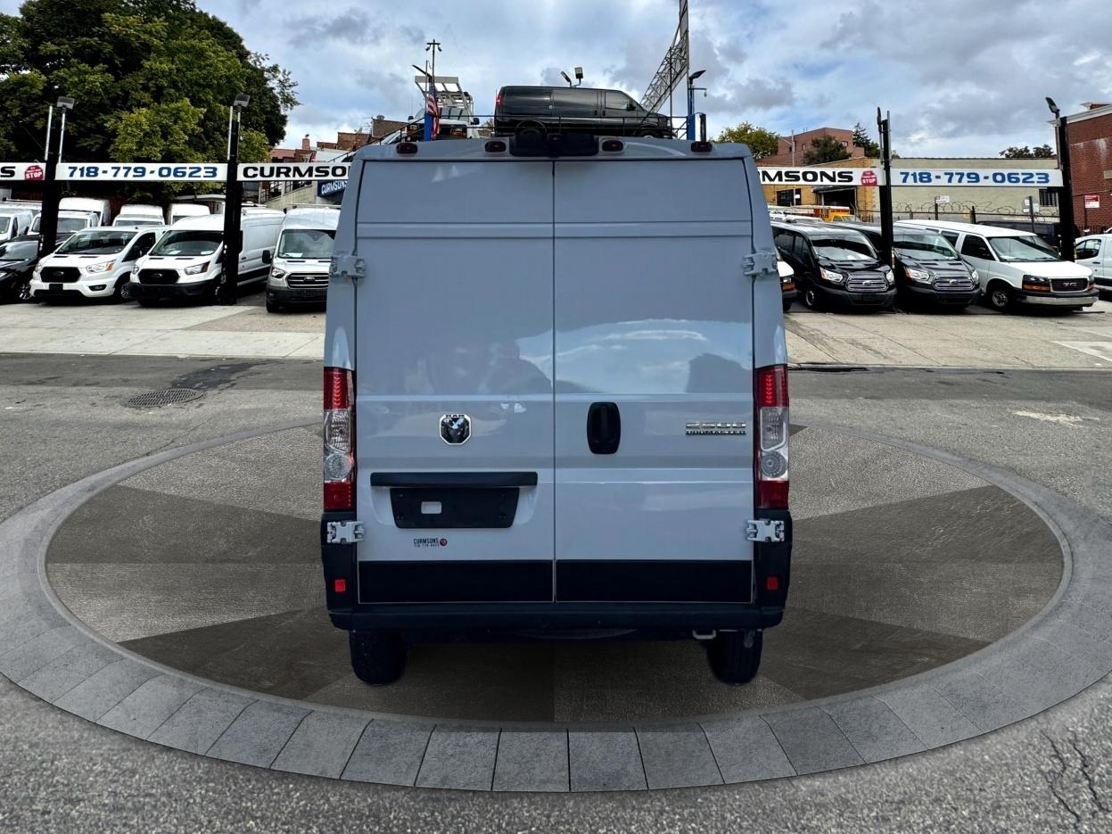 RAM ProMaster Cargo Van Tradesman 2500 High Roof 136" WB w/Pass Seat 2024