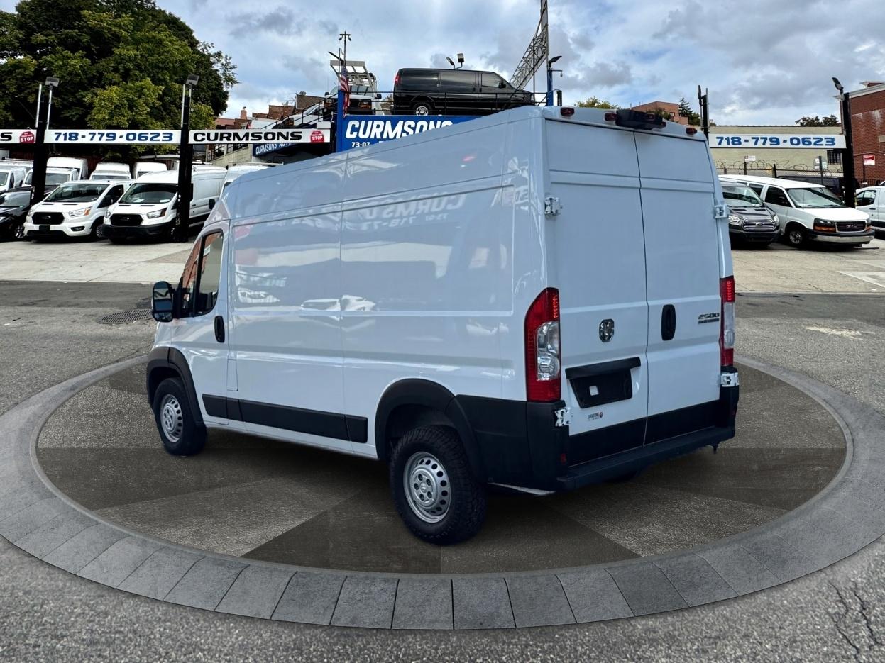 RAM ProMaster Cargo Van Tradesman 2500 High Roof 136" WB w/Pass Seat 2024