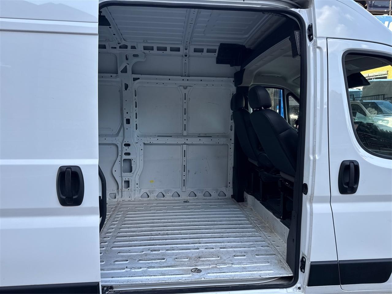 RAM ProMaster Cargo Van Tradesman 2500 High Roof 136" WB w/Pass Seat 2024