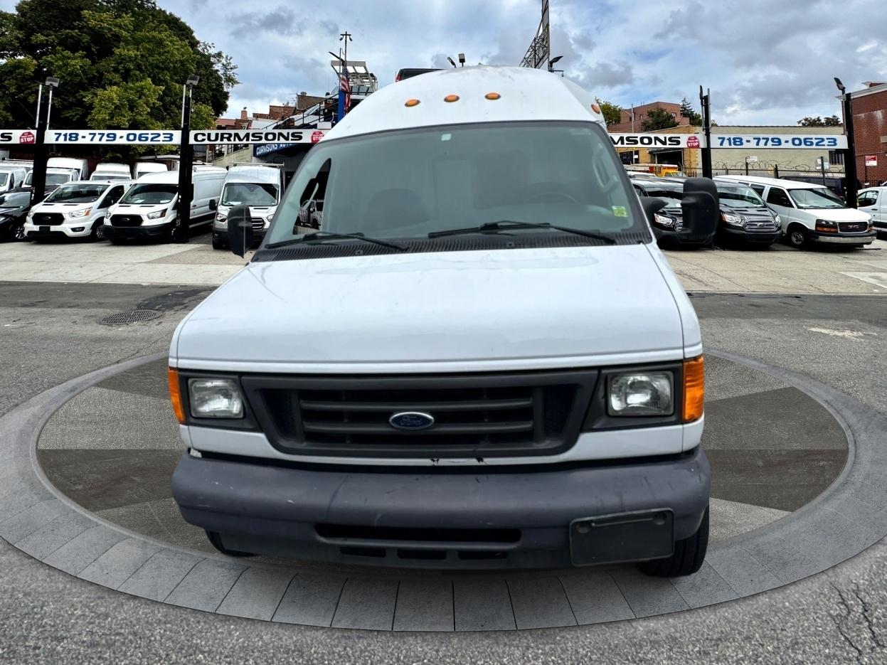Ford Econoline Commercial Cutaway E-350 Super Duty 138" WB SRW 2006