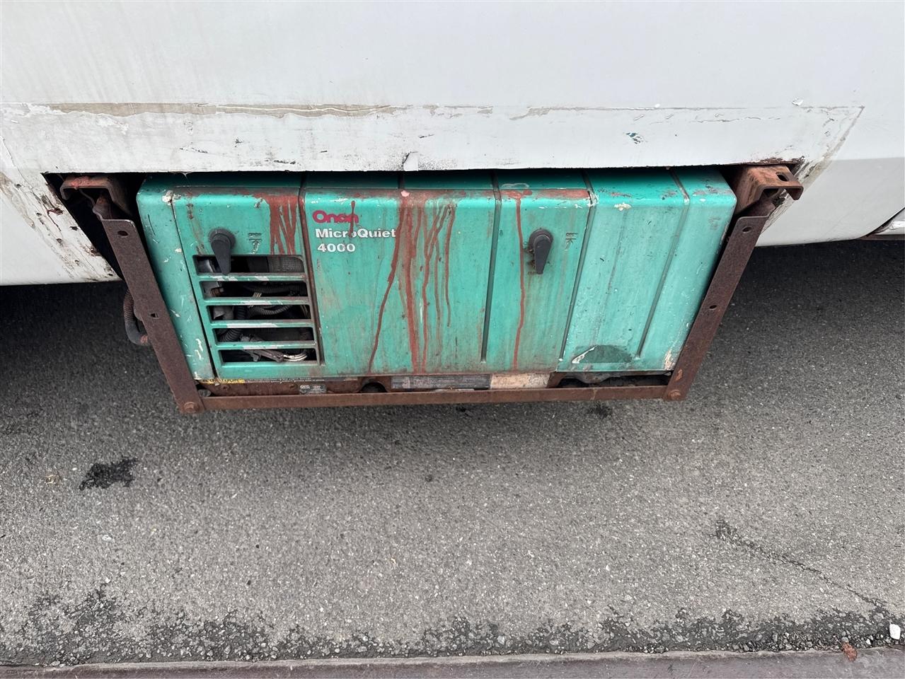 Ford Econoline Commercial Cutaway E-350 Super Duty 138" WB SRW 2006