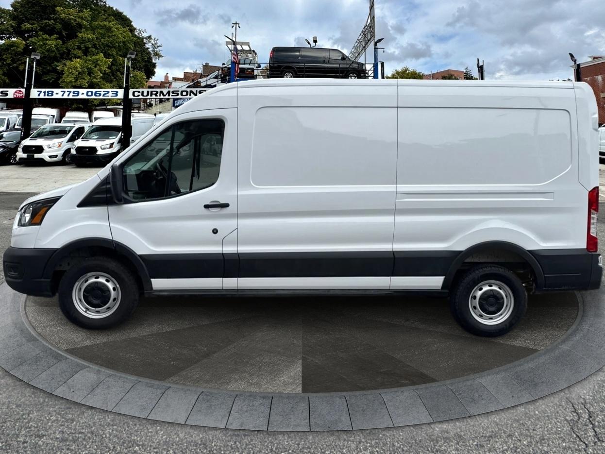 Ford Transit Cargo Van T-250 148" Med Rf 9070 GVWR RWD 2025