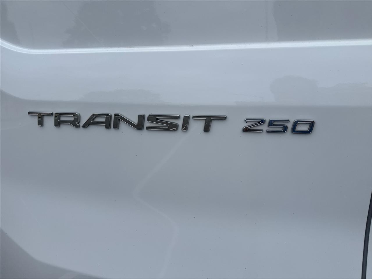 Ford Transit Cargo Van T-250 148" Med Rf 9070 GVWR RWD 2025