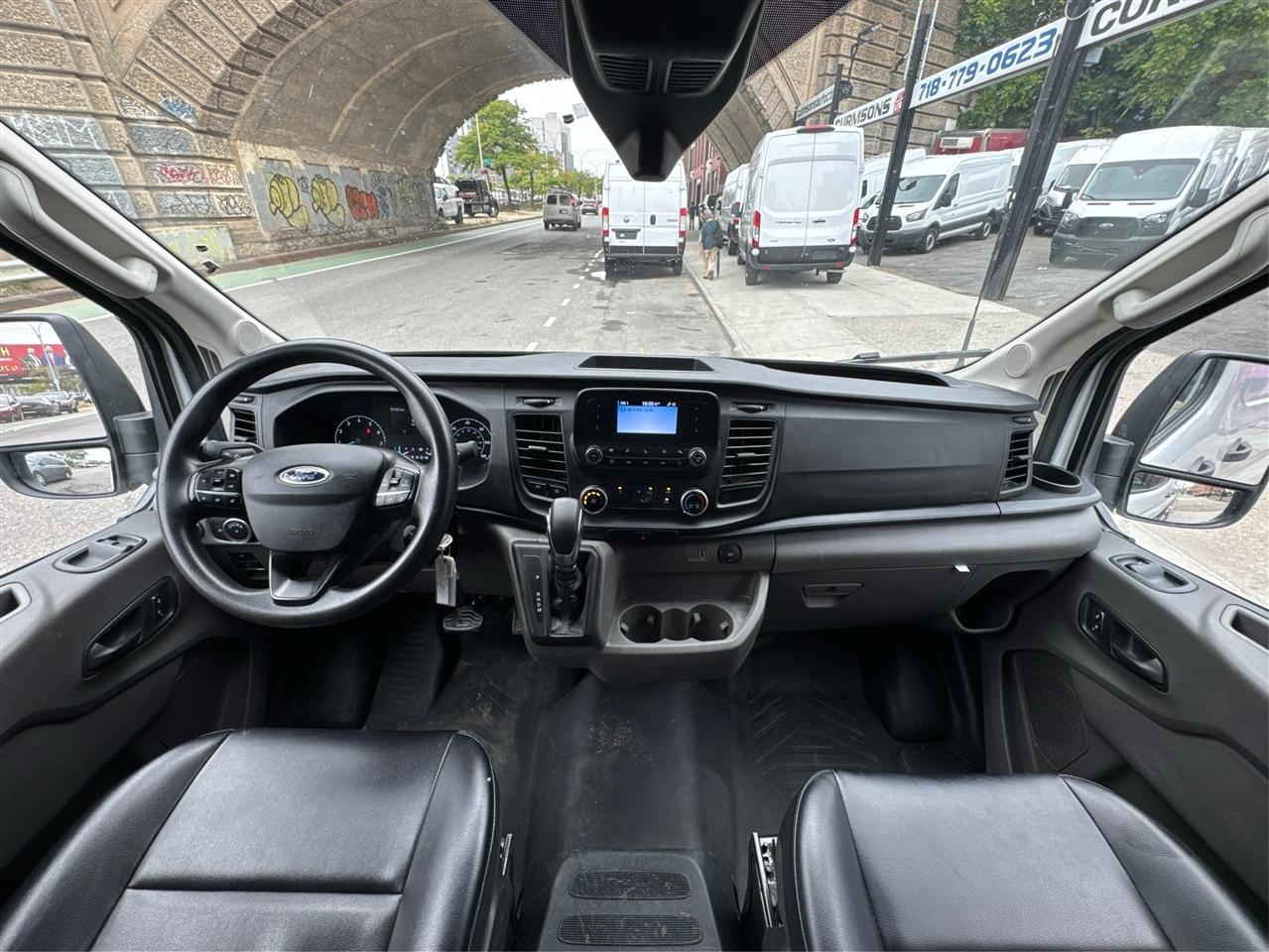 Ford Transit Cargo Van T-250 148" Med Rf 9070 GVWR RWD 2025