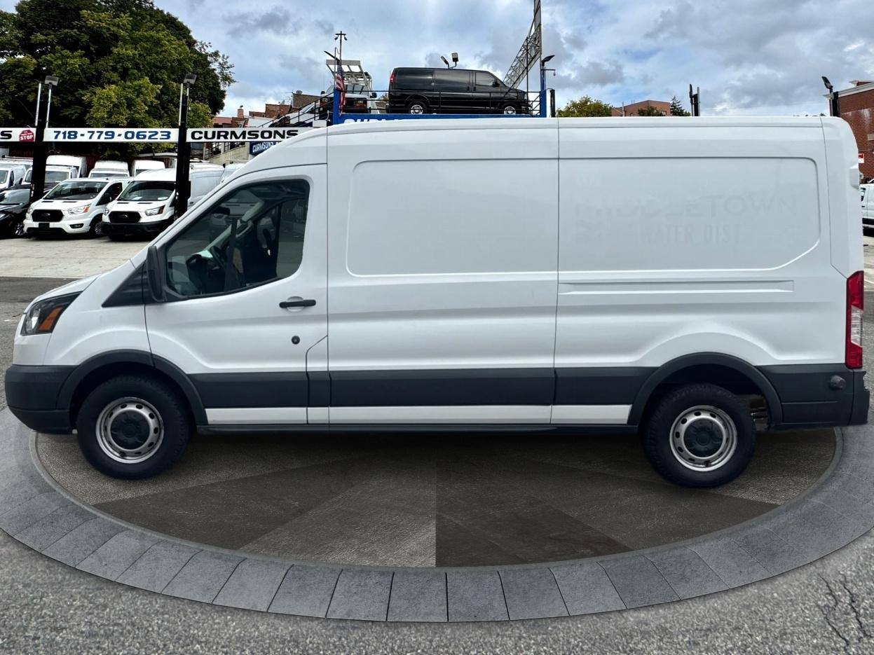 Ford Transit Van T-150 148" Med Rf 8600 GVWR Sliding RH Dr 2018