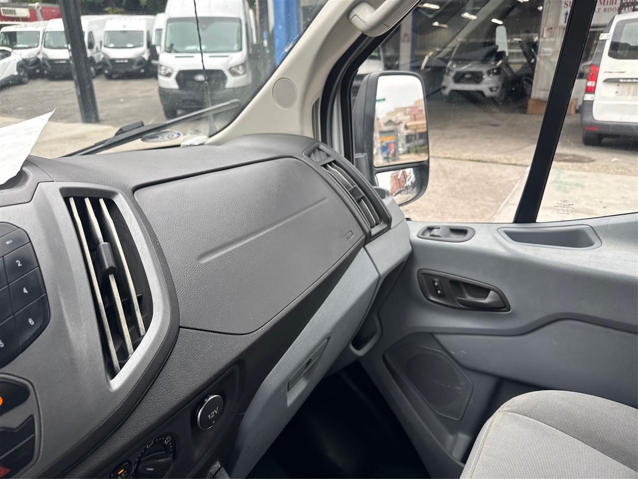 Ford Transit Van T-150 148" Med Rf 8600 GVWR Sliding RH Dr 2018