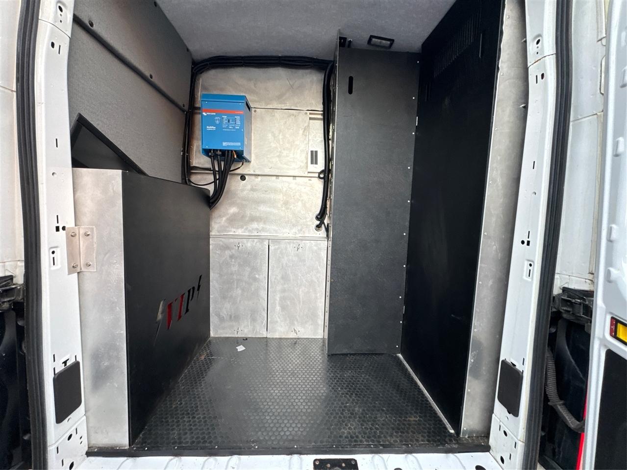 Ford Transit Van T-350 HD 148" EL Hi Rf 10360 GVWR Sldng RH Dr DRW 2017